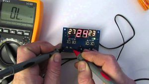 Проверка терморегулятора теплого пола вольтметром